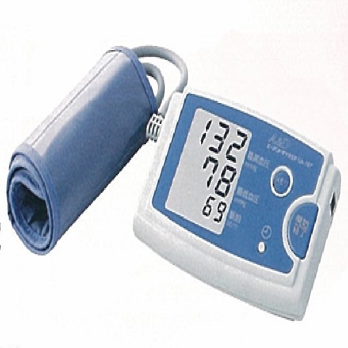 【送料無料】 デジタル血圧計 W163×D63×H111mm 約320g エー・アンド・デイ